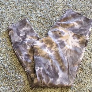 Lululemon Gorgeous Pants/Leggings Size 8